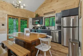 8BR house-Walk To Access Rd, HOT TUB, New Firepit! - Image 5