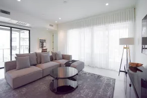 MZLUX Walk to Everything, Luxury Townhouse - Image 2