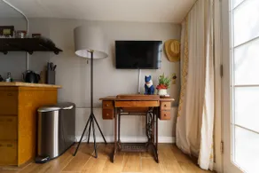 Central Cozy Cottage: Walk to Bars, Cafes, & Parks - Image 4