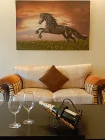 Spacious Apart, 2-min to beach & Old Souk - Image 5