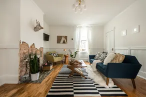 Buchanan - SALE Designer Suite Walkable Hot Spot! - Image 3