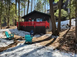 Baker Cabin at Colden Lodge A Romantic Adirondack Private Cabin on Lake Flower - Image 4