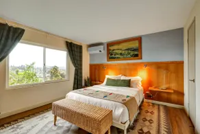 Private Studio with a Panoramic View - Image 3