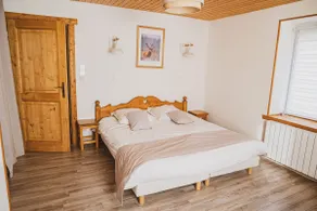 La Charbonnière, grand gîte haut-de-gamme avec jacuzzi et sauna - Image 4