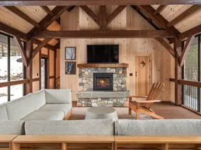 Headwall at The Peaks- Spectacular Custom Mountain Retreat - Image 4