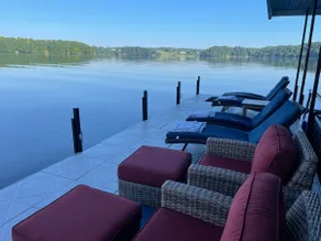 Lakefront Getaway - Image 3