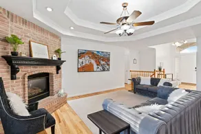 Family-friendly 8 bedroom home with hot tub - Image 5