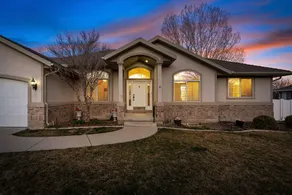 Family-friendly 8 bedroom home with hot tub - Image 4
