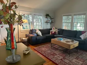 Walk to Downtown Hillsborough • Dog Friendly - Image 2