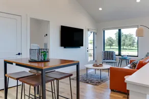 Modern Apartment with deck in Superior - Image 2
