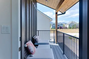 Modern Apartment with deck in Superior - Image 3