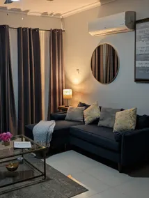 New Kingston condo with Rooftop Pool and Lounge - Image 2