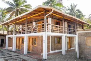 Oceanfront apartment on the second floor - Image 2