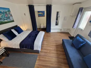 Seascape* Lovely Self-Contained Ground Floor Flat. - Image 5