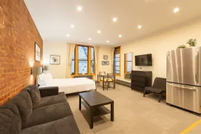 Cozy Studio Sanctuary in Washington Heights - Image 3