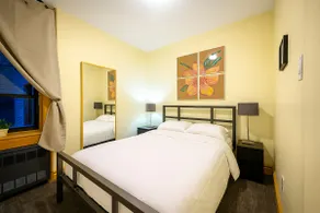 Lovely 2 Bedroom in Historic Washington Heights - Image 3
