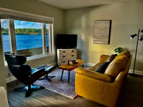 Waterfront~King Bed~Accessible~W&D~Central - Image 2