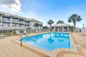 2/2 Condo w/ Gulf Views&Pool. 2 min walk to beach. - Image 5