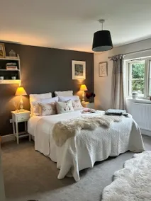 Sunny five bedroom house close to Bruton, Somerset - Image 3