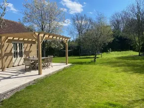 Sunny five bedroom house close to Bruton, Somerset - Image 4