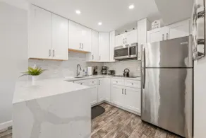 ❤️ Hidden Gem steps away from #1 beach 🏖 Siesta Key - Image 2