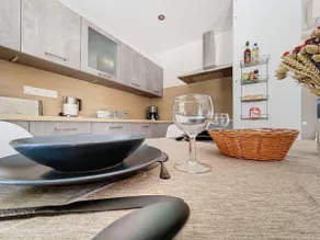 Quiet, air-conditioned 4-person apartment in Sauternes - Image 4