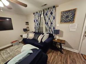 Stylish*3BR/2.5BADuplex*SpecialDeals*Near*TopSpots - Image 2