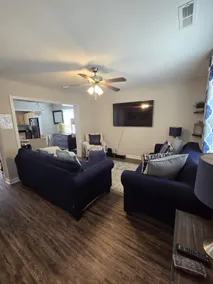 Stylish*3BR/2.5BADuplex*SpecialDeals*Near*TopSpots - Image 4