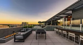 Lovely 1B1B Unit| Luxe | Prime Location | Spacious - Image 2
