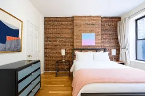 2BR Retreat Near Parks and Museums on East Side - Image 2