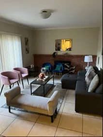\"Luxury: 4B/3B with Dual EnSuites, Parking, WiFI\" - Image 2