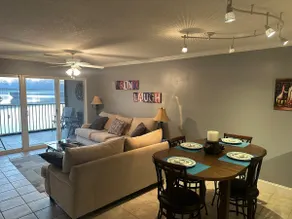 3 Bedroom condo, with beautiful Lake Martin views - Image 5