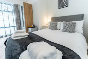 Wellington House - Executive One Bedroom Apartment - Image 3