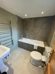 2 bedroom self catering lodge - Image 4