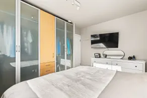 All new 2-bedroom apartment + TV&Netflix - Image 2