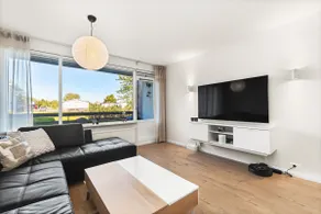 All new 2-bedroom apartment + TV&Netflix - Image 5