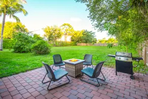 The Coastal Dream! Only 3miles to the beach, Fast WiFi, Garage - Image 4