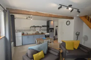 Rose, a 2 bedroom cottage with all amenities - Image 3