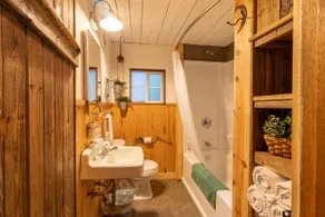 Tahoma Park House: A Hop, Skip & Jump to MRNP! - Image 5