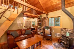Tahoma Park House: A Hop, Skip & Jump to MRNP! - Image 2