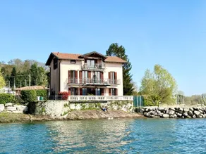 Villa Ottolini right on the lake with balcony - Image 3