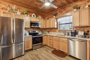 Classic Cabin w/ Hot Tub, Minutes from Dollywood - Image 5