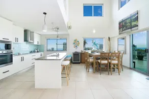 ZEN PINNACLE PENTHOUSE Darwin's Exclusive Zen Retreat in Darwin City - Image 3