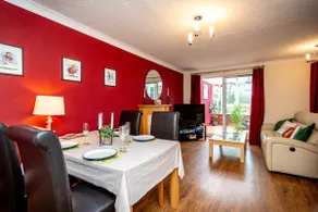 Comfortable & Spacious Entire Holiday home in Llanelli.  Pet Friendly. - Image 2