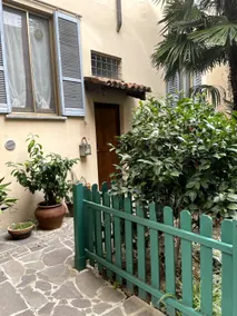 Large historical-2 bedrooms 2 bathrooms- private garden - Image 4