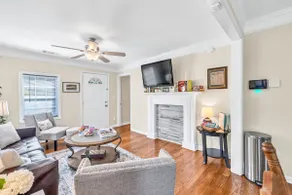 Charmer, 1/2 mile from the square with golf cart - Image 3