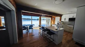 Waterfront 4 Bedroom Cottage - Tree House & Hottub - Image 5