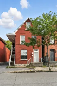 Le Central - Loft • Hot Tub & Terrace near Ottawa - Image 2