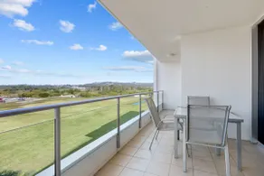 Horton Apartments - 2 Bedroom Deluxe Apartment - Image 4