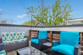 FLOWER BnB; Walking Distance to Shops! 9 min→DT! - Image 4